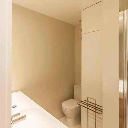 아파트 Cozy In Chiado In *